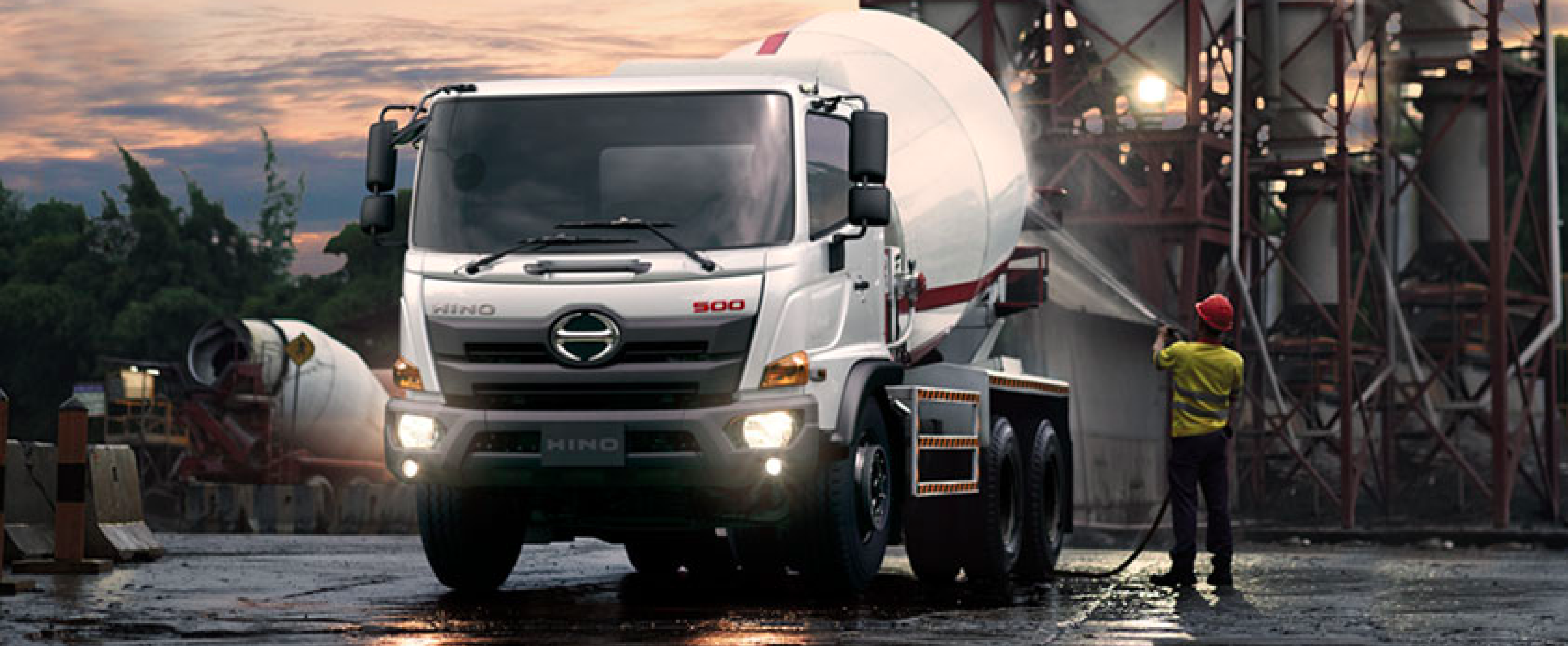 Hino 500 Series-01